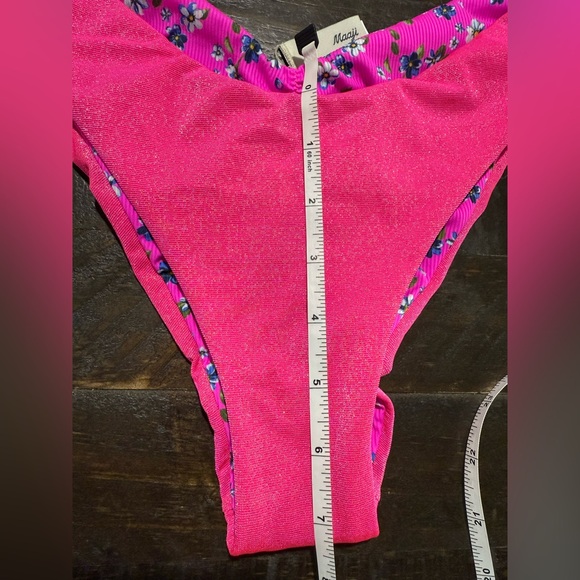 NWT Maaji Reversible Pink Shimmer Floral Bikini Top Bottom Swimsuit Sz Medium - Picture 14 of 16